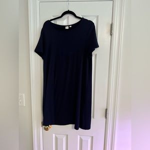 Gap lightweight knit T-shirt style dress